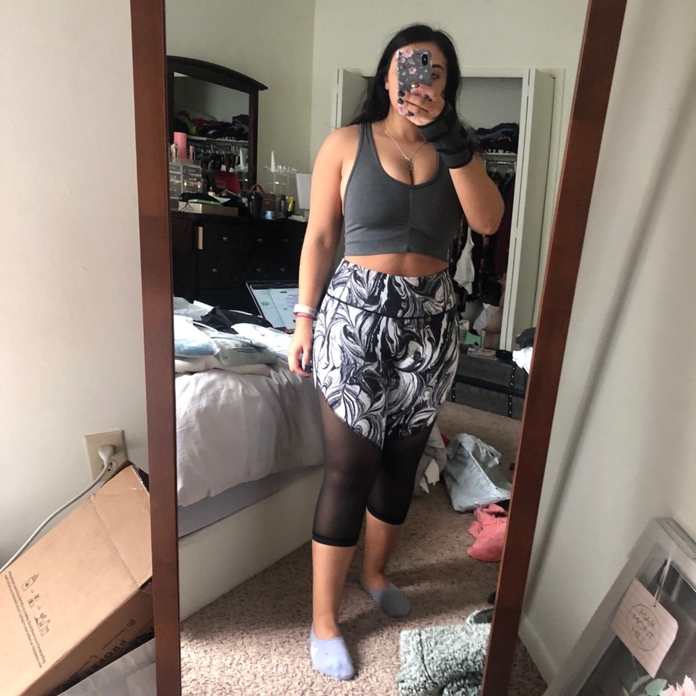 Victoria’s Secret Sport knockout legging